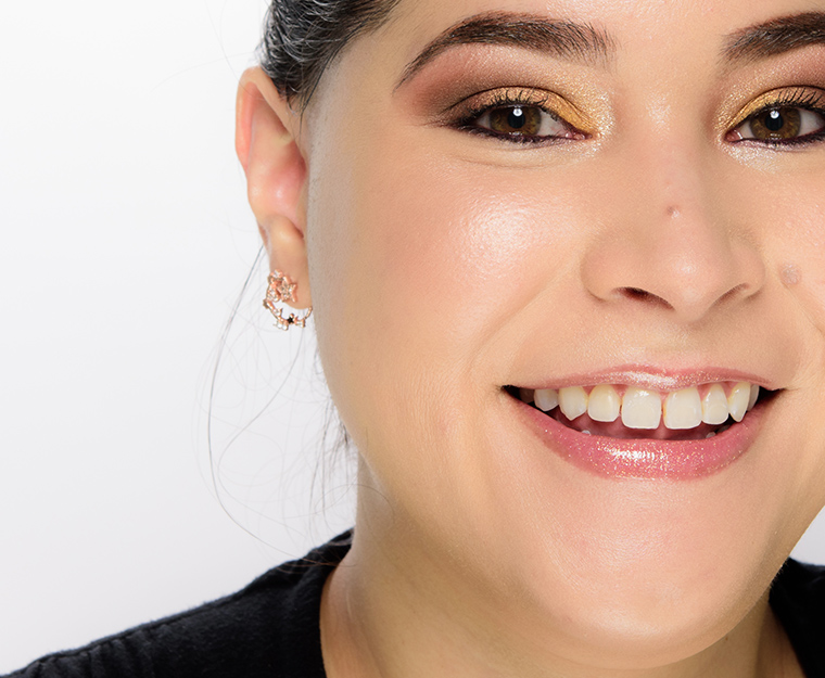 MAC Girl Wonder Electric Wonder Highlighter