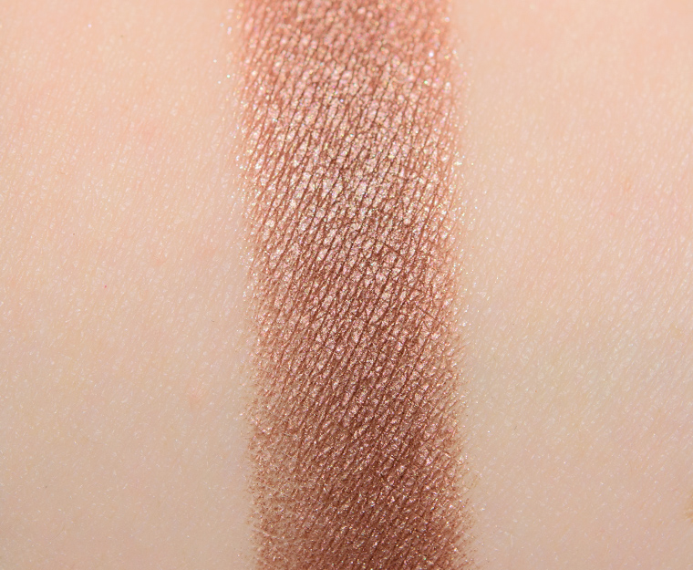 <p class="text-center">MAC Go Wilder Eyeshadow</p>