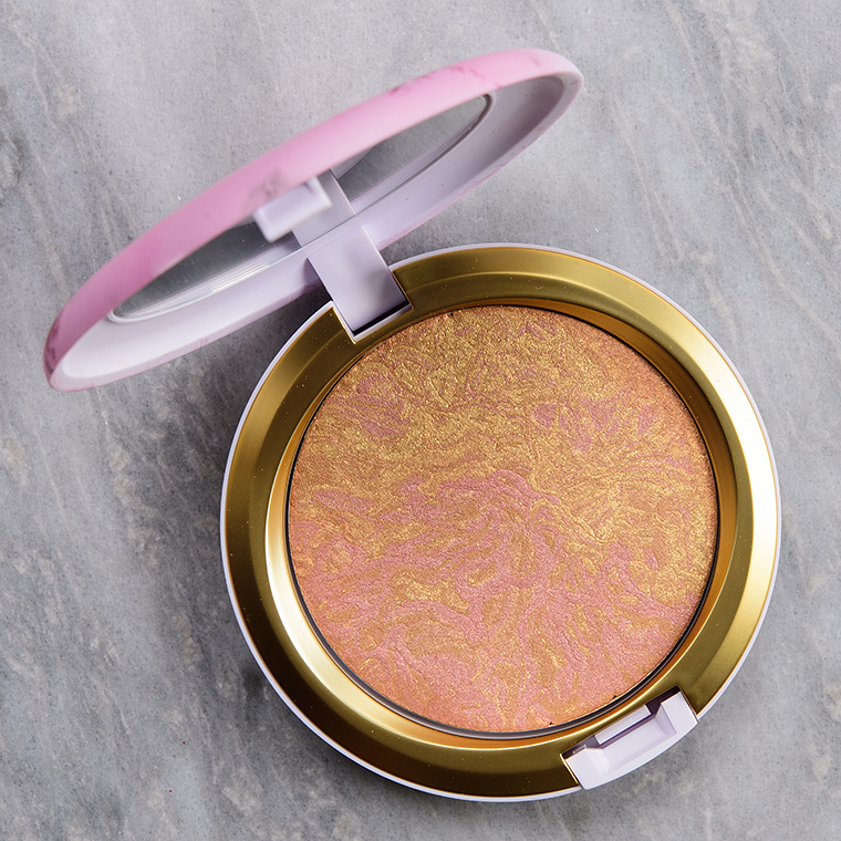<p class="text-center">MAC Serenity Seeker Electric Wonder Iridescent Powder</p>