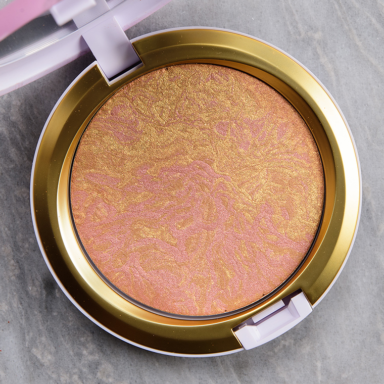 MAC Serenity Seeker Electric Wonder Iridescent Powder