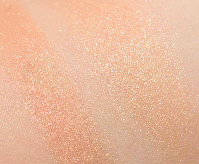 MAC Serenity Seeker Electric Wonder Iridescent Powder