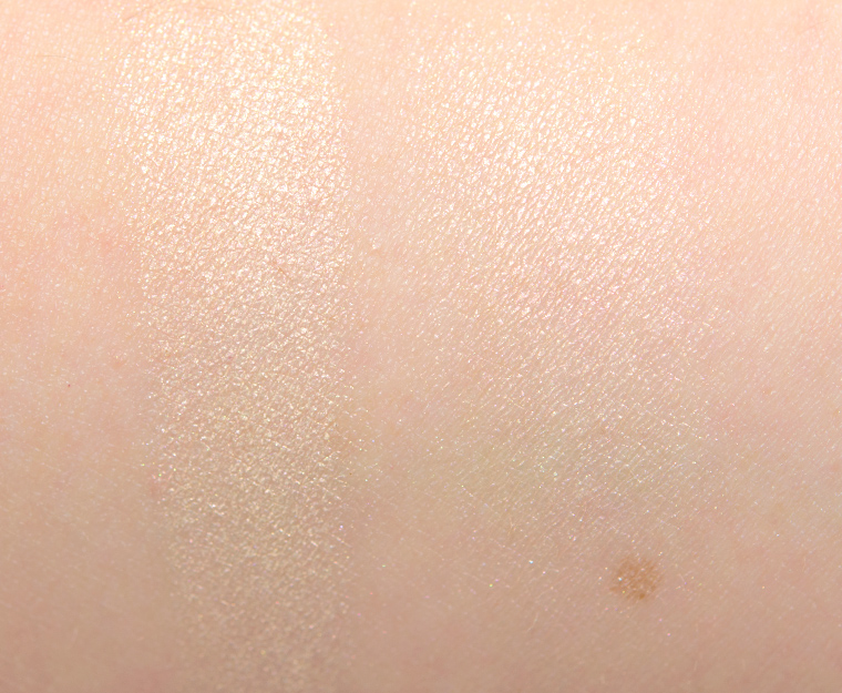 <p class="text-center">MAC Wonder Who Electric Wonder Highlighter</p>