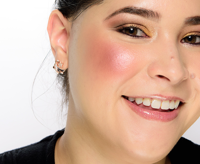 MAC Wonder Years Electric Wonder Highlighter