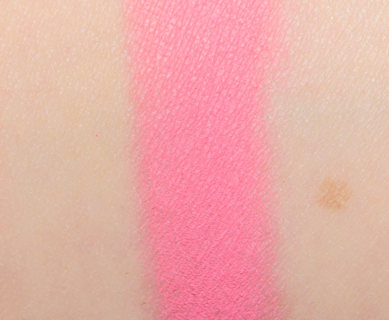 <p class="text-center">Morphe Heart Pressed Pigment</p>