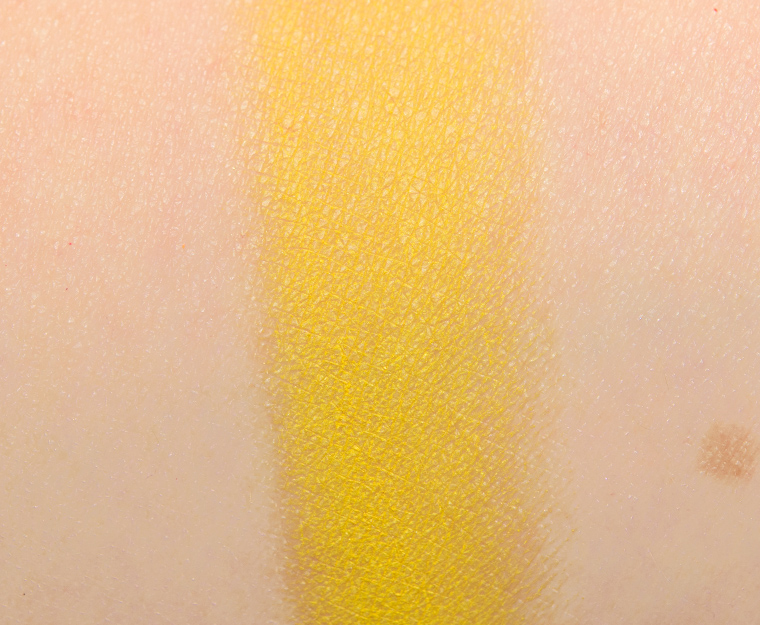 <p class="text-center">Ace Beaute Daffodil Eyeshadow (Discontinued)</p>