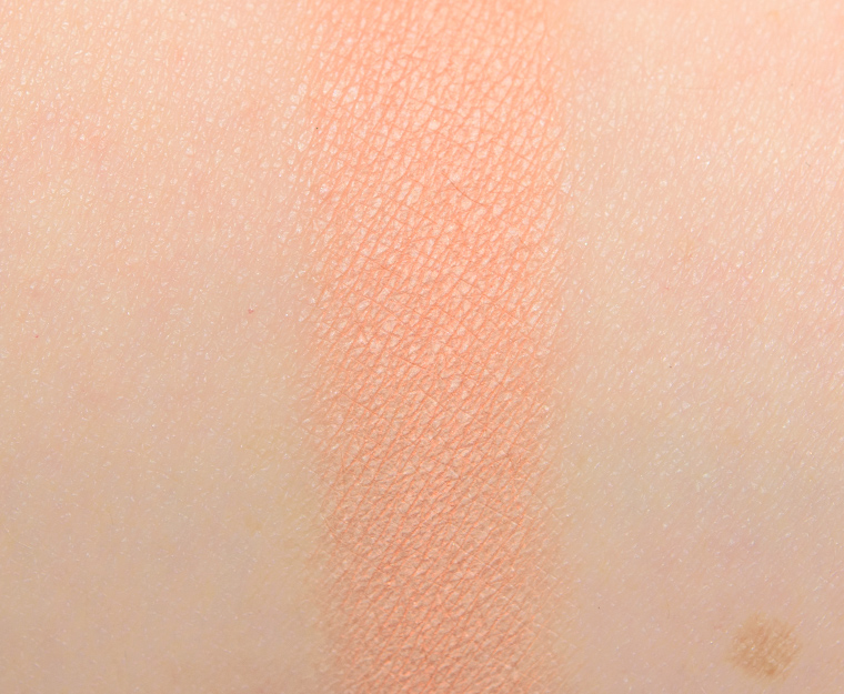 <p class="text-center">Ace Beaute Gardenia Eyeshadow (Discontinued)</p>