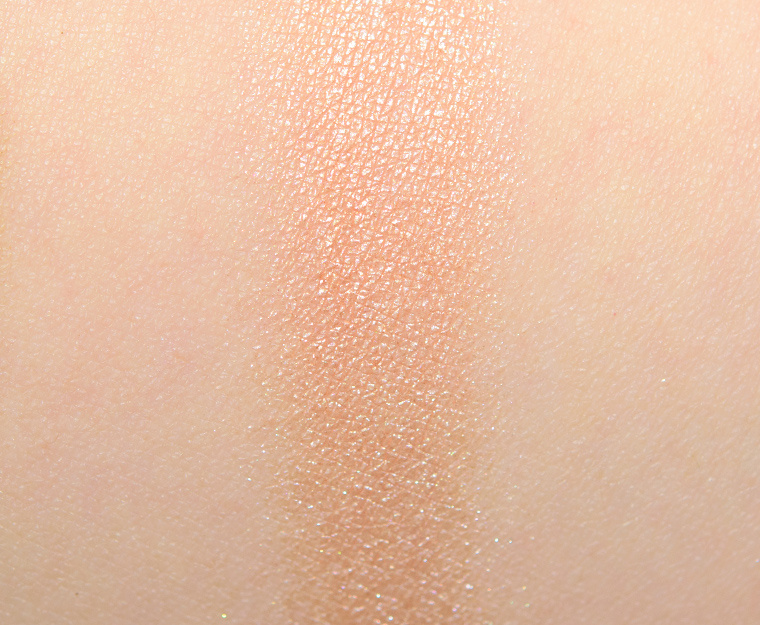 <p class="text-center">Ace Beaute Hay Eyeshadow (Discontinued)</p>