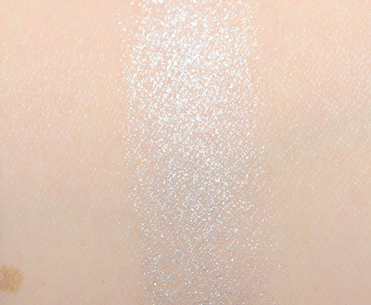 <p class="text-center">Ace Beaute Moon Glow Eyeshadow (Discontinued)</p>