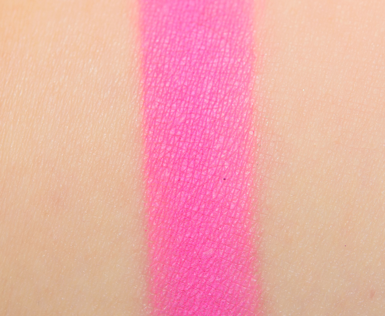<p class="text-center">Ace Beaute Rosefinch Eyeshadow (Discontinued)</p>