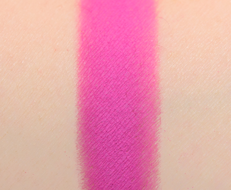 Anastasia B1 (Norvina Vol. 1) Pressed Pigment