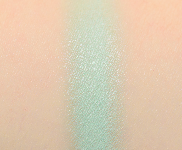 <p class="text-center">ColourPop Lookin' Fresh Pressed Powder Shadow</p>