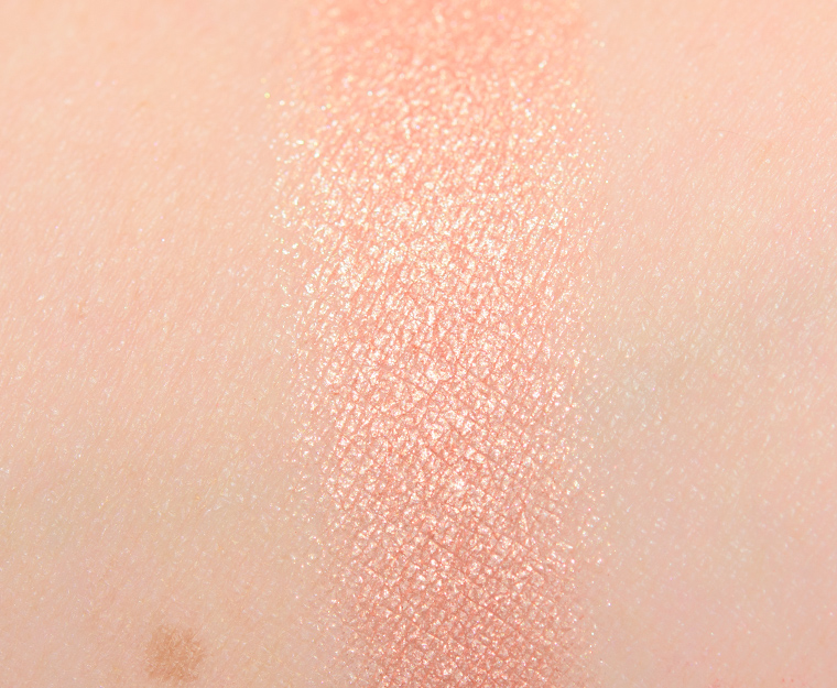 <p class="text-center">Natasha Denona Kai (244M) Metallic Eye Shadow</p>