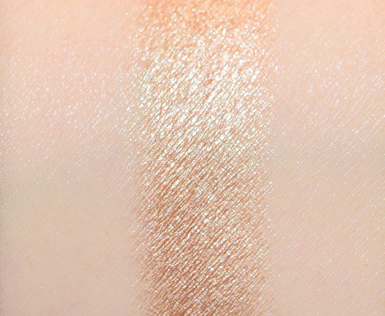 <p class="text-center">Chanel Lumiere et Opulence #2 Multi-Effect Eyeshadow</p>