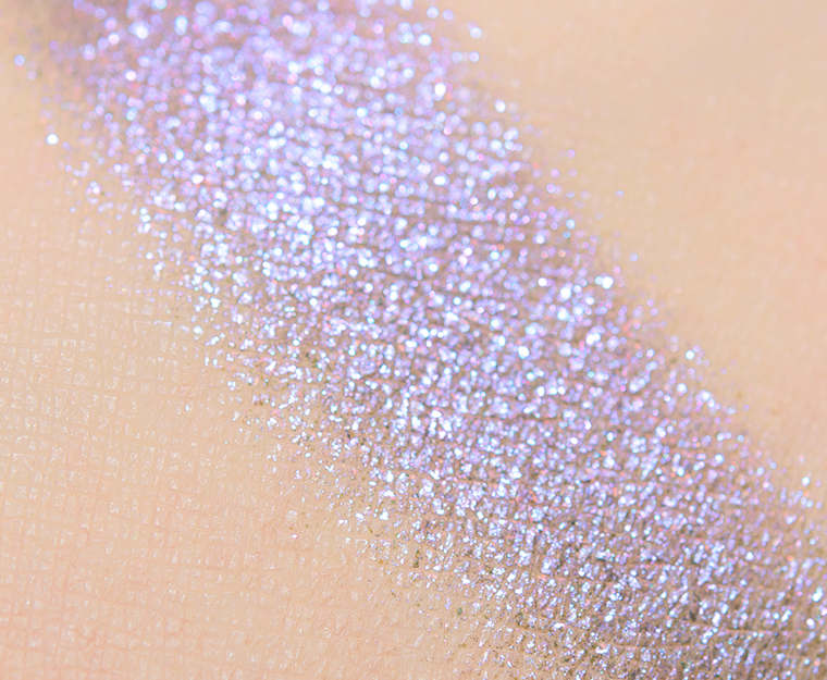 Huda Beauty Ultraviolet Eyeshadow