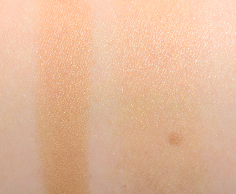 Hourglass Filtered Light Ambient Lighting Powder