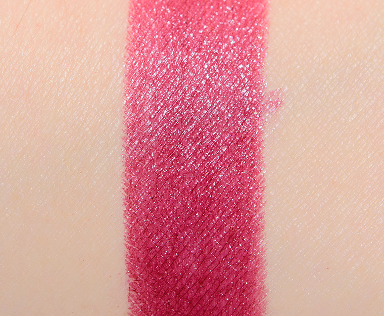 <p class="text-center">Chanel Camelia Pourpre (637) Rouge Allure Luminous Intense Lip Colour</p>