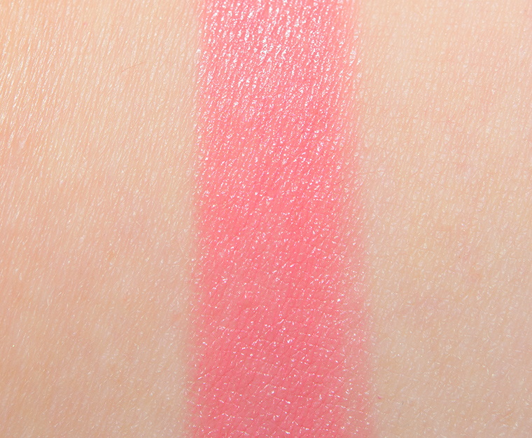 <p class="text-center">Chanel Camelia Rose (337) Rouge Allure Luminous Intense Lip Colour</p>
