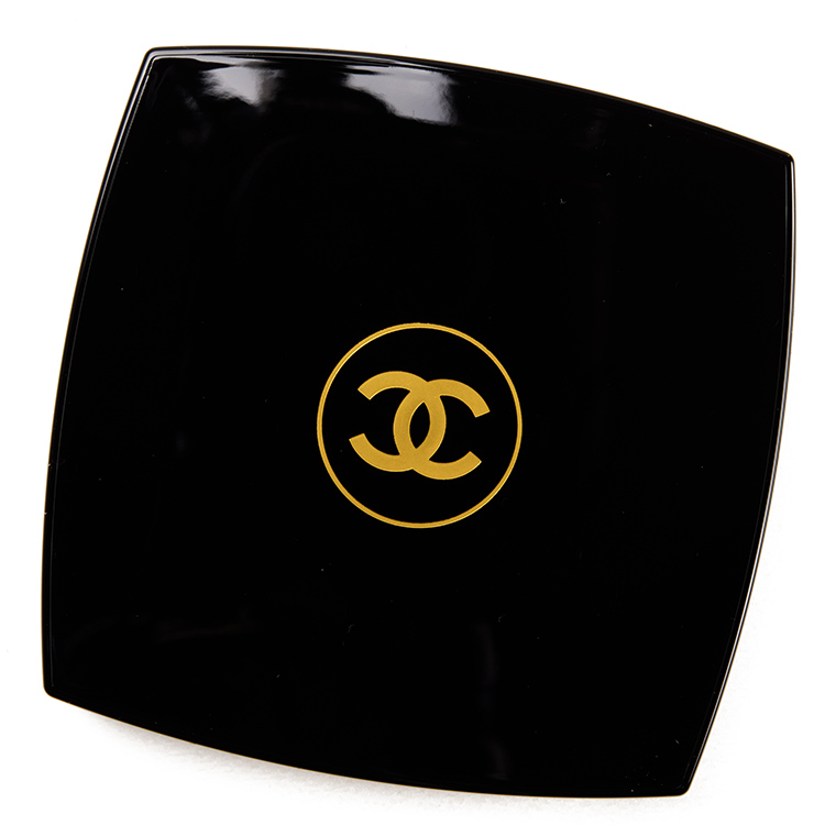 Chanel Eclat du Desert Illuminating Powder