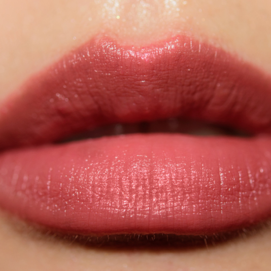 Clinique Nestled (14) Even Better Pop Lip Colour Foundation