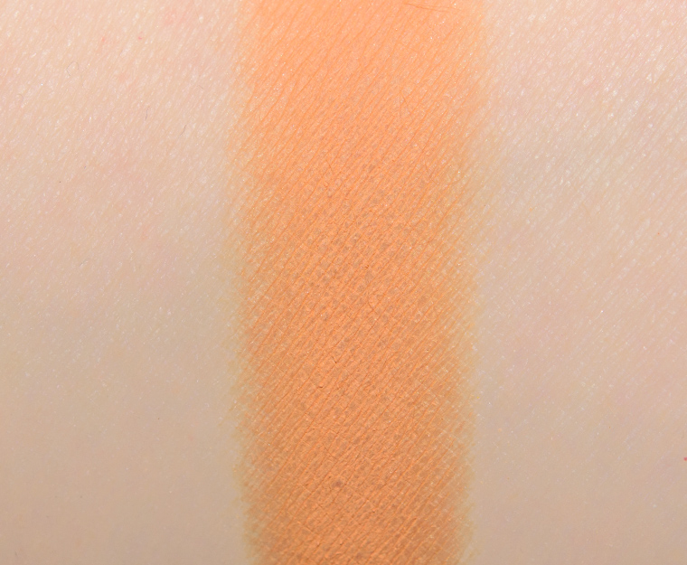 <p class="text-center">Fenty Beauty Buttarum Eyeshadow</p>