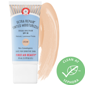 First Aid Beauty Cream Ultra Repair Tinted Moisturizer