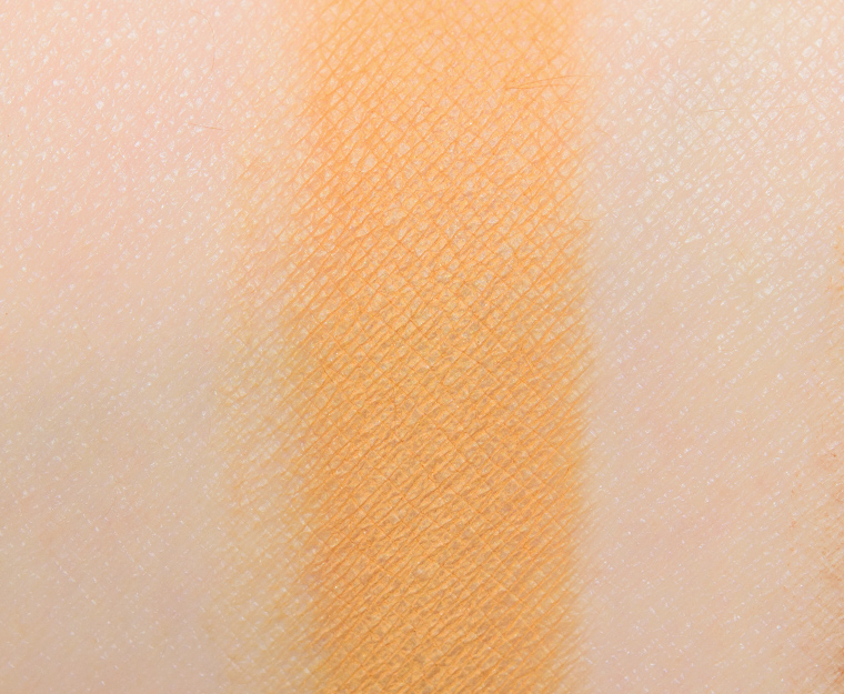 <p class="text-center">KKW Beauty Look Up Eyeshadow</p>