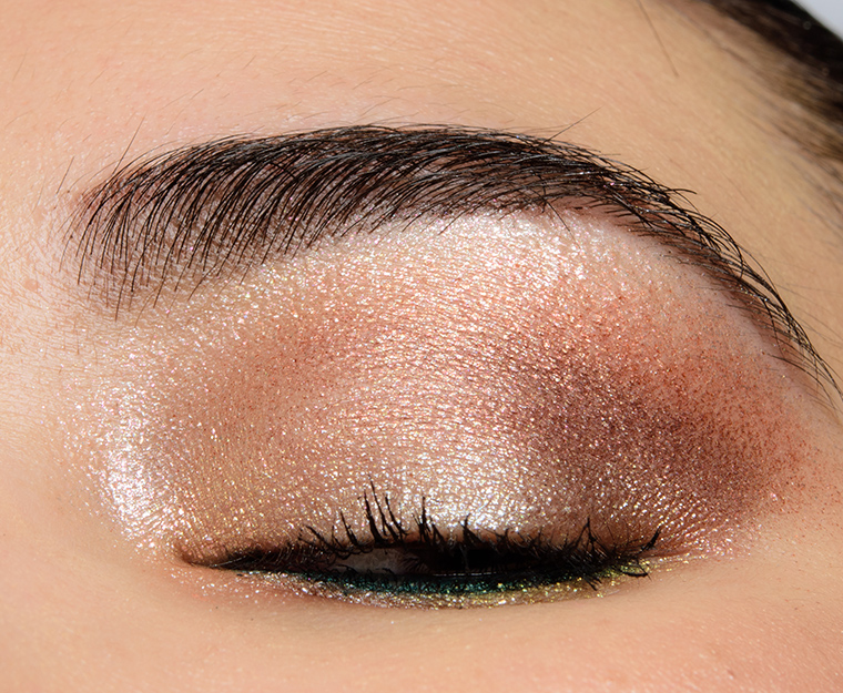 Urban Decay Party Favor Moondust Eyeshadow Palette