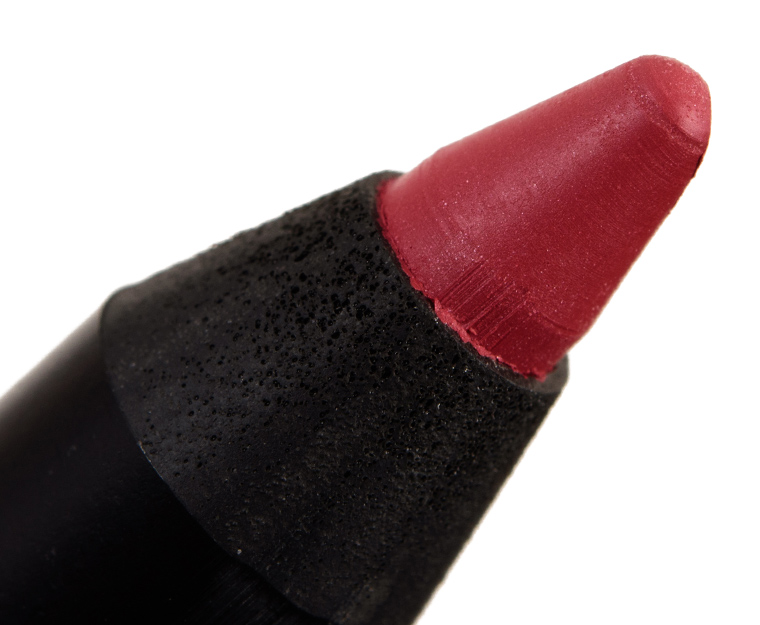 <p class="text-center">Chanel Bois de Rose (172) Le Crayon Levres Longwear Lip Pencil</p>