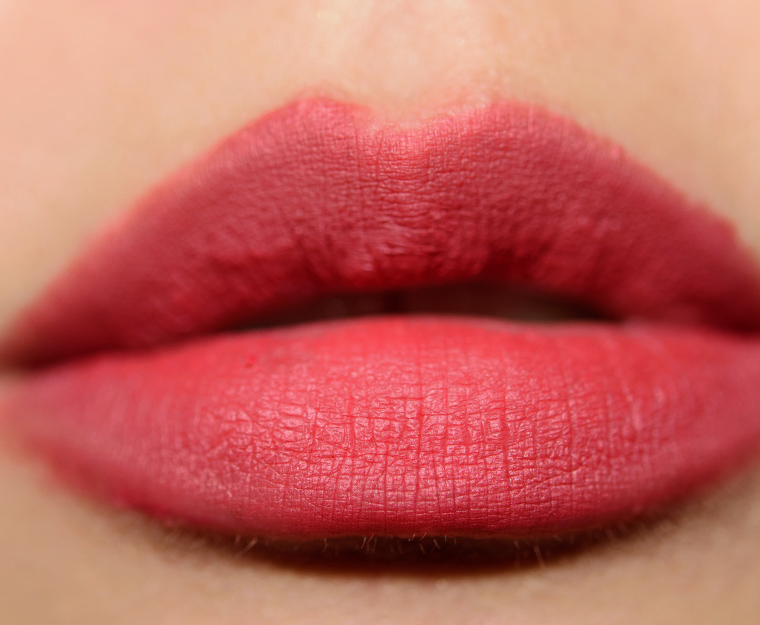 <p class="text-center">Chanel Bois de Rose (172) Le Crayon Levres Longwear Lip Pencil</p>