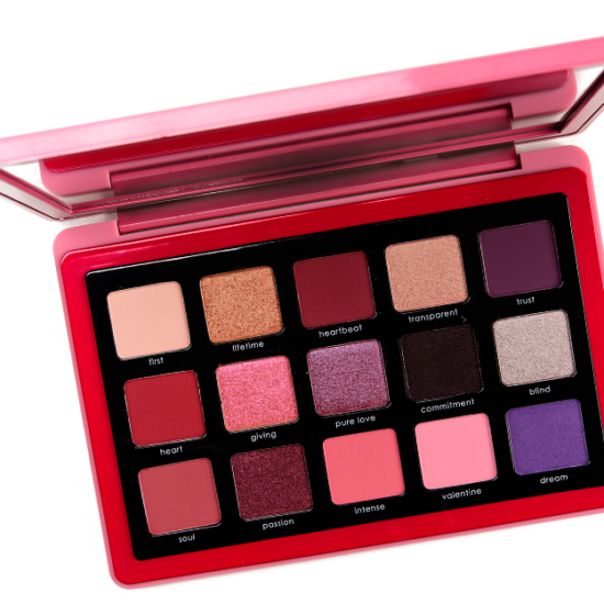 Natasha Denona 15-Pan Small Eyeshadow Palette Love