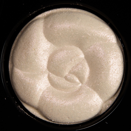 Chanel Multi-Effect Eyeshadow Au Fil de L'Eau #1