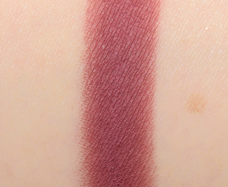 <p class="text-center">Charlotte Tilbury Mesmerising Maroon #4 Eyeshadow</p>