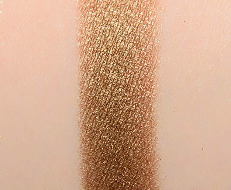 <p class="text-center">Charlotte Tilbury Super Blue #2 Eyeshadow</p>