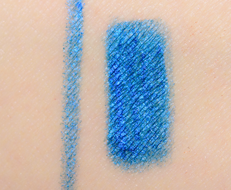<p class="text-center">Charlotte Tilbury Super Blue (Metallic) Colour Magic Liner</p>
