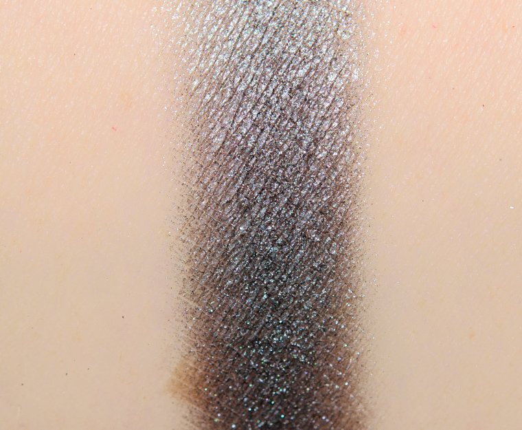 <p class="text-center">MAC Glitch in the Matrix Eyeshadow</p>