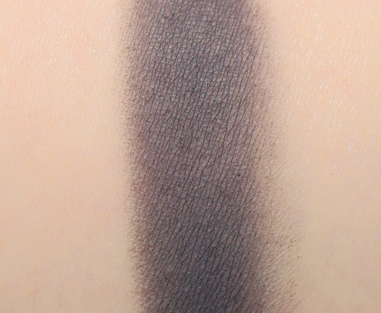 <p class="text-center">MAC Greystone Eyeshadow</p>