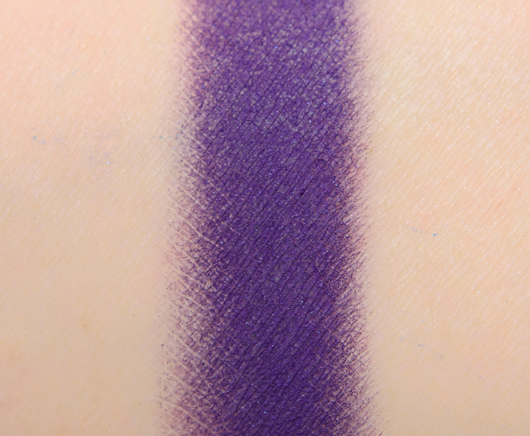 <p class="text-center">MAC Power to the Purple Eyeshadow</p>