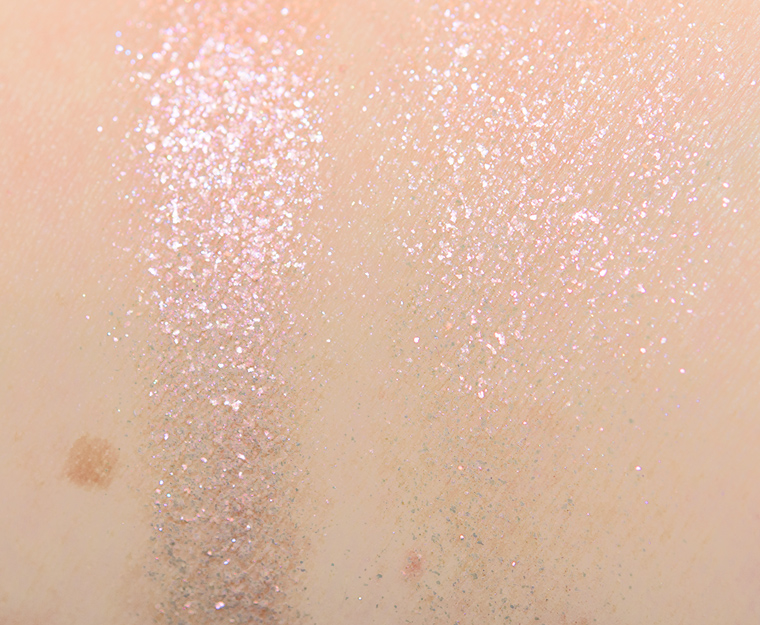 <p class="text-center">Milani Peach-ella Ludicrous Lights Duo Chrome Highlighter</p>