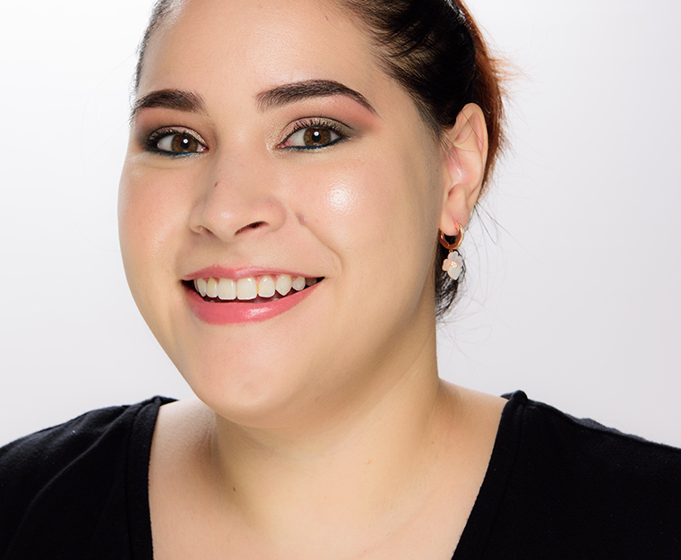 Becca Acceptance Ignite Liquified Light Highlighter