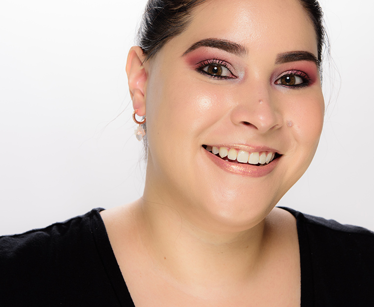 Kaja Gleamy Glowy Stamp Liquid Highlighter