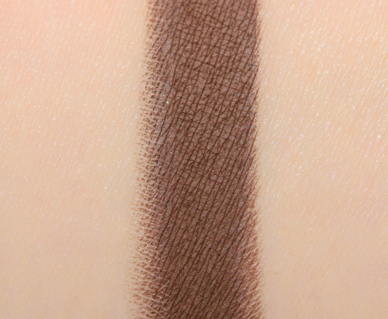 <p class="text-center">Charlotte Tilbury Desert Haze (Define) Eyeshadow</p>