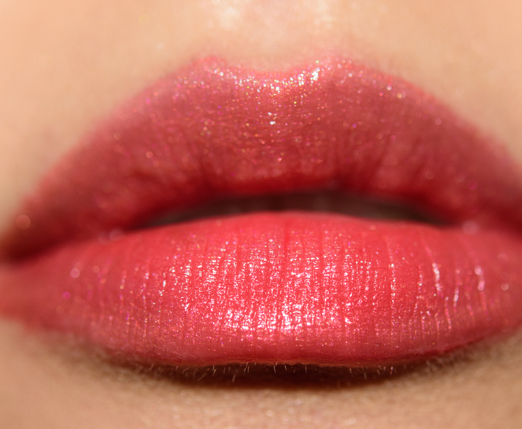 <p class="text-center">Giorgio Armani Night Glow (208) Ecstasy Lacquer</p>