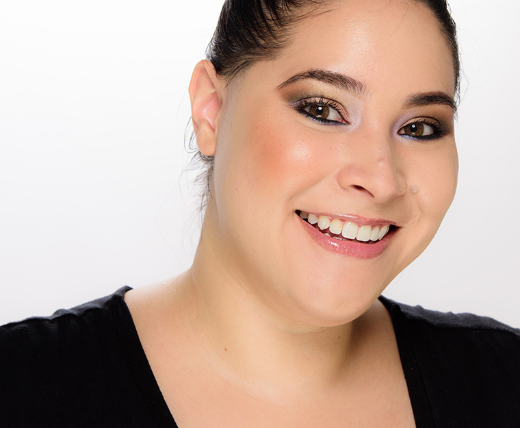 MAC Beige-ing Beauty Radiant Matte Bronzing Face Powder