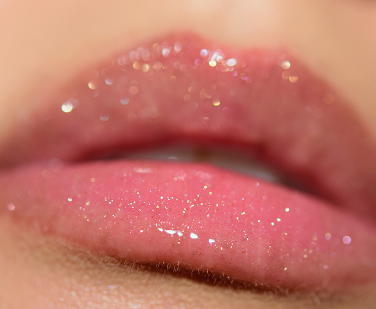 MAC Out of This Pearl Lipglass