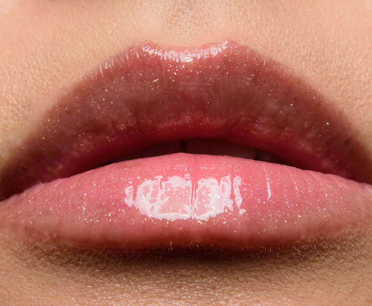 MAC Out of This Pearl Lipglass