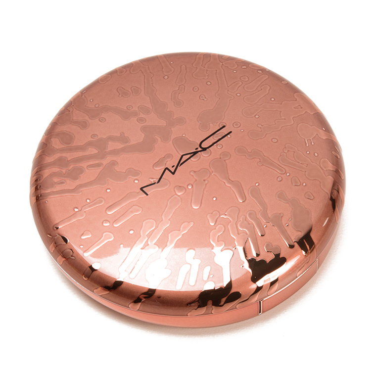 MAC Totally Taupeless Radiant Matte Bronzing Face Powder