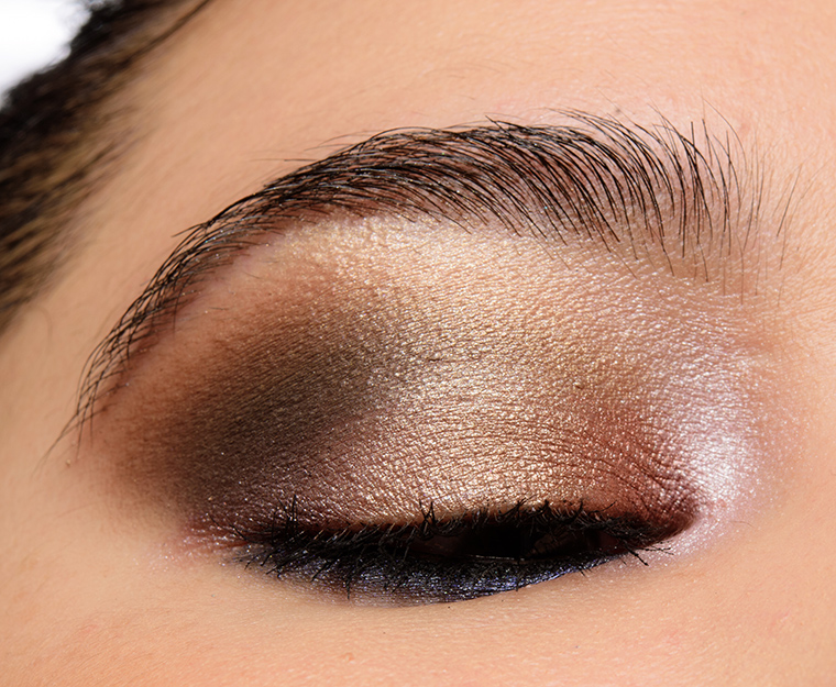 MAC White Haute (Fairy Land) Foiled Eyeshadow