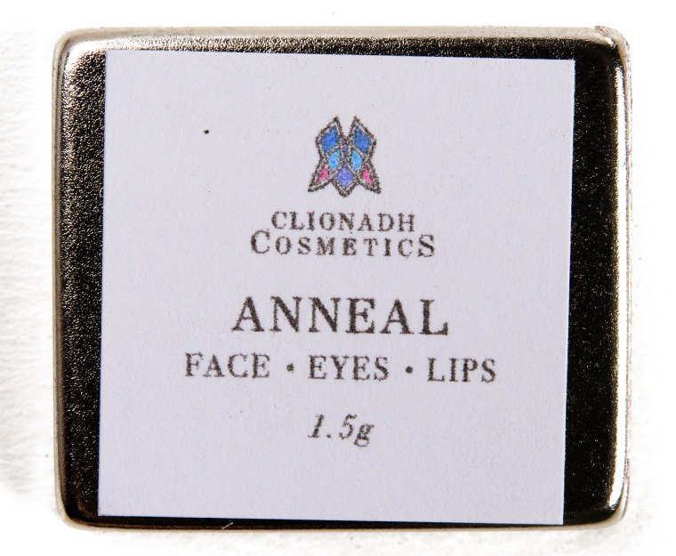 Clionadh Anneal Jewelled Multichrome Eyeshadow