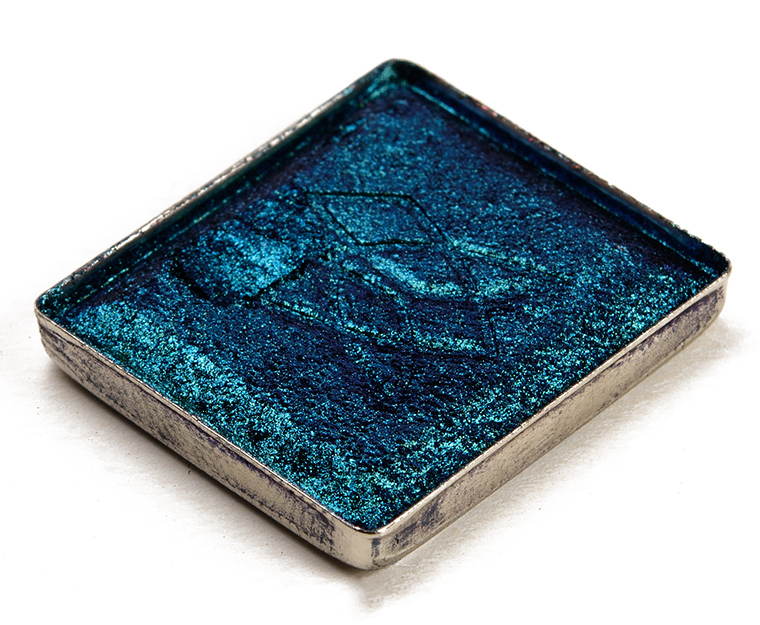 Clionadh Castle Jewelled Multichrome Eyeshadow