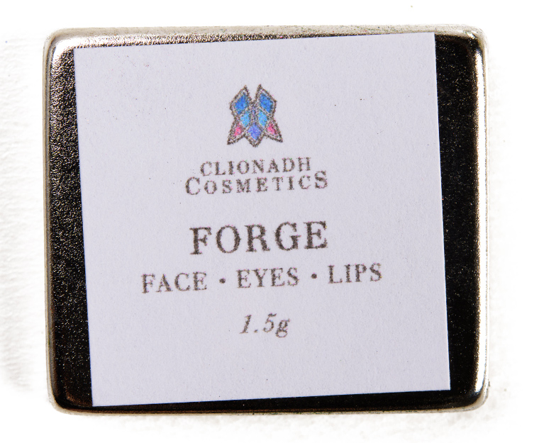 Clionadh Forge Jewelled Multichrome Eyeshadow